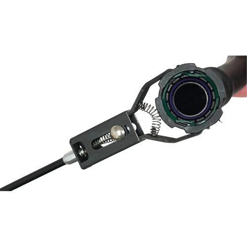 Pince pour raccords &agrave; bouton avec c&acirc;ble de 23 po - LISLE 35070