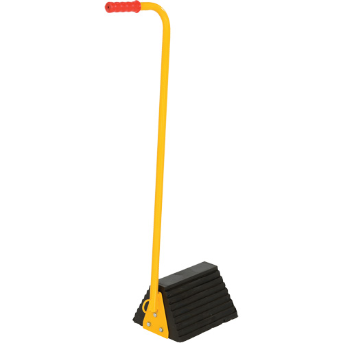 Cale de roue avec poign&eacute;e ergonomique, 9-1/4" x 8" x 6", Noir - Vestil RWC-8-ERGO