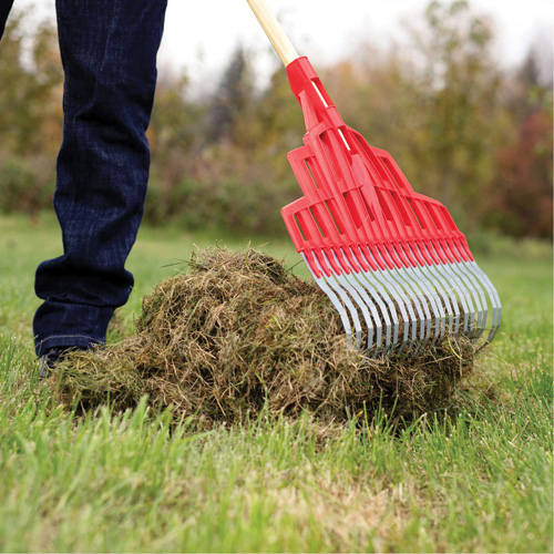 Multi-Purpose Lawn Rake, 20" Blade, 20 Tines, Hardwood Handle, Steel Blade - Garant GLR20SPC
