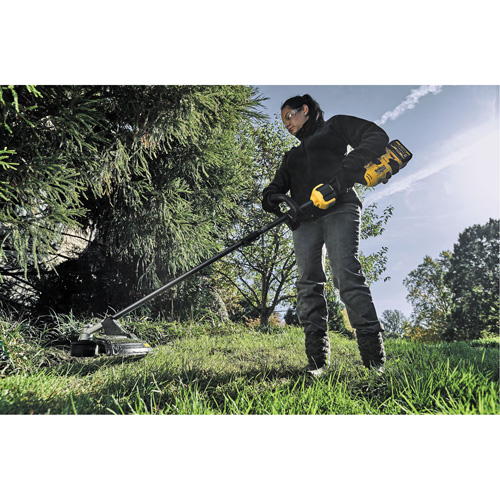 Max* Cordless Brushless Attachment-Capable String Trimmer, 17", Battery Powered, 60 V - DEWALT DCST972B
