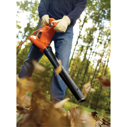 Souffleur/aspirateur/broyeur de feuilles haute performance, Vitesse d'air 250 mi/h, &eacute;lectrique - Black & Decker BV6600