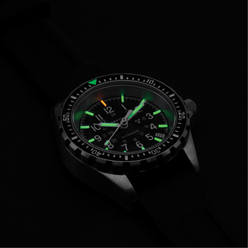 Jumbo Diver/Pilot's Automatic Chronograph Watch, Digital, Battery Operated, 46 mm, Black - Marathon WW194014SS-0130