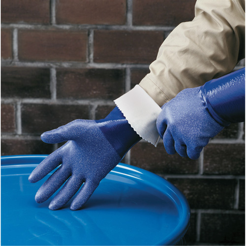 Gants doubl&eacute;s de tricot Nitri-Solve NSK24, Taille Grand/10, 14" lo, Nitrile, Doublure en Interlock, 24 mils - Showa NSK24-10