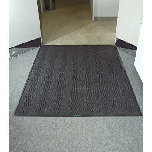 WaterHog&reg; Max Herringbone Classic Mat, Wiper/Scraper, 6' x 6' x 3/8", Grey Ash - M+A Matting 22407366170