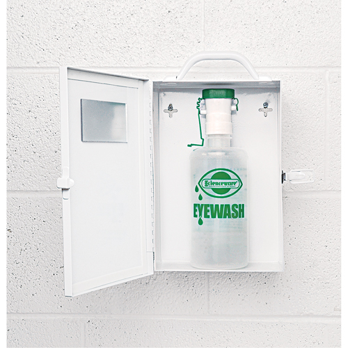 Eyewash Station and Bottle - Safecross 01490