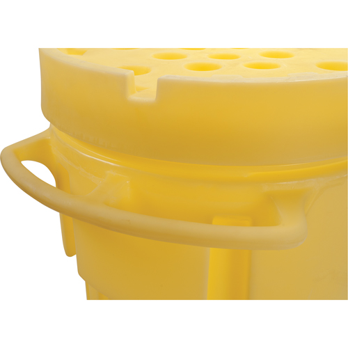 Premium Spill Kit, Oil Only, Overpack/Salvage Drum, 95 US gal. Absorbancy - Zenith Safety Products 
