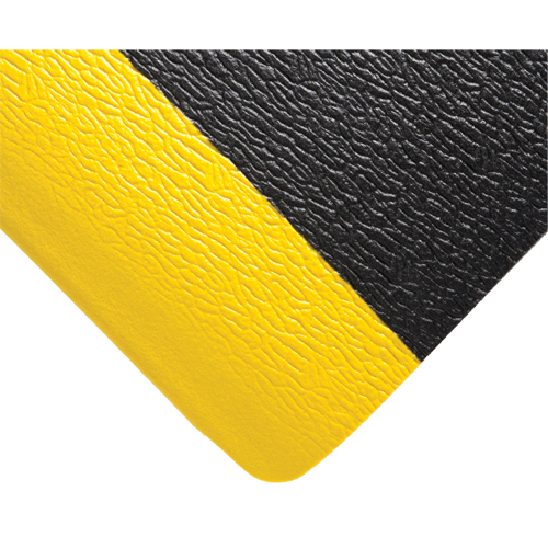 Tapis Deluxe Soft Step No 444, Rugueux, 3' x 60' x 5/8", Noir/Jaune, &eacute;ponge en PVC - Wearwell 444.58X3X60BYL