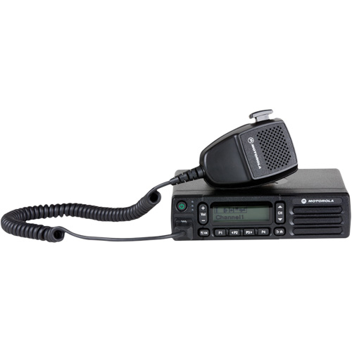 Radio et r&eacute;p&eacute;teur de s&eacute;rie CM300d - Motorola CM300D-AU-40 PKG