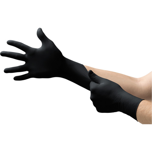 Onyx&reg; Gloves, Medium, Nitrile, 3.5-mil, Powder-Free, Black - Microflex N642