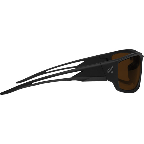 Lunettes de s&eacute;curit&eacute; Kazbek, Lentille Cuivre, Anti-&eacute;gratignures/Polaris&eacute;, ANSI Z87+/MCEPS GL-PD 10-12/R&eacute;pond ou surpasse la norme CSA Z94.3 - Edge Safety Eyewear TSK215