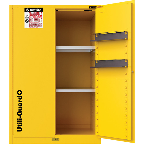 Armoire de s&eacute;curit&eacute; pour produits inflammables Utili-Guard+, 90 gal., 2 Porte(s), 43" La x 65" h x 37" p - Justrite U899020
