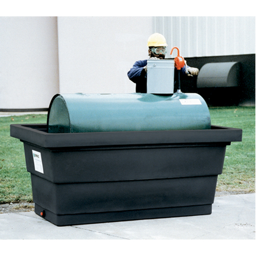 Unit&eacute; de confinement Poly-Tank 275 avec drain, 82,3" lo x 45" la x 35,3" h, 275 gal. US Capacit&eacute; - Enpac 5275-BK-D