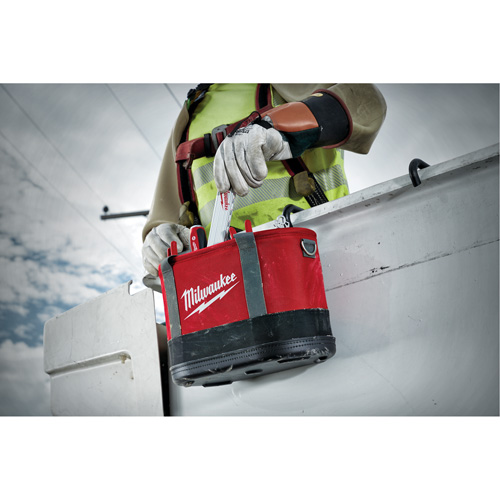 Aerial Utility Oval Bag, Ballistic Nylon, 14 Pockets, Black/Red - Milwaukee 48-22-8276