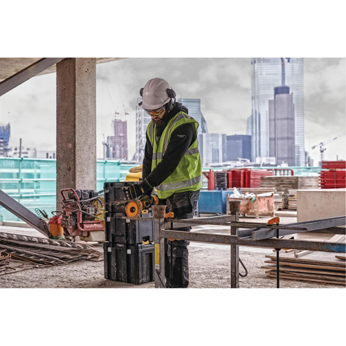 Ensemble de meuleuse sans balai FlexVolt avec frein antirecul, Roue de 4-1/2" - 6", 60 V - DEWALT DCG418X2