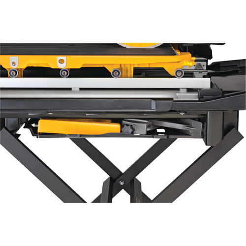 Scie &agrave; leau haute capacit&eacute; pour c&eacute;ramique - DEWALT D36000S