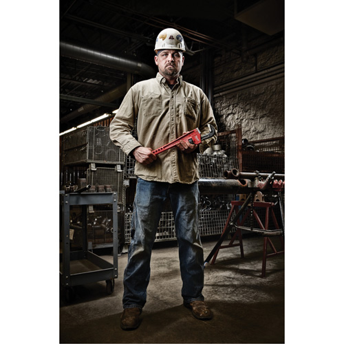 Cl&eacute; &agrave; tuyau, Cap des m&acirc;choires 2-1/2", Longueur 18", Fini Rev&ecirc;tement en poudre, Prise Ergonomique - Milwaukee 48-22-7118