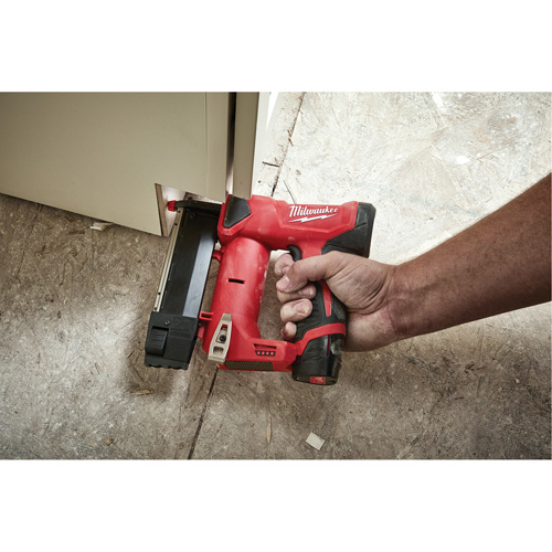 Cloueuse pour clous de calibre 23 M12 (outil seulement), 12 V, Lithium-ion - Milwaukee 2540-20