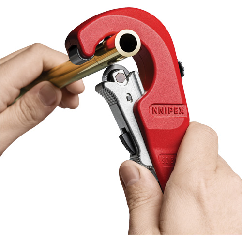 Coupe-tubes TubiX&reg; 7-1/4", Capacit&eacute; de 1/4"- 1-3/8" - Knipex 90 31 02 SBA