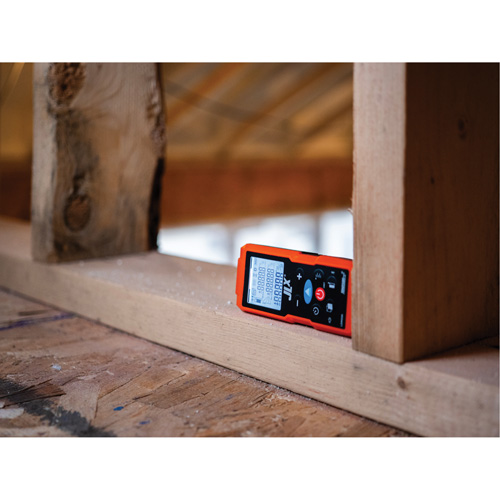 T&eacute;l&eacute;m&egrave;tre laser avec capteur d'angle et Bluetooth&reg;, 2" - 330' (5.08 cm - 100.58 m) Gamme de mesure, Num&eacute;rique (&eacute;lectronique) - Johnson LDM330