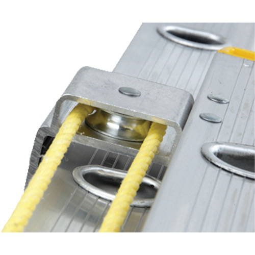 Industrial Heavy-Duty Extension Ladders, 300 lbs. Cap., 35' H, Grade 1A - Featherlite 4240D