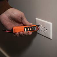 Trousse dessai &eacute;lectrique avec multim&egrave;tre num&eacute;rique - Klein Tools MM320KIT