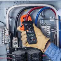600A Auto-Ranging TRMS Clamp Meter with Worklight, AC/DC Voltage, AC/DC Current - Klein Tools CL810