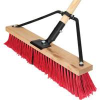Balai-brosse &agrave; manche renforc&eacute;, 18", Moyen, Soies PVC - Produits d’entretien RMP 