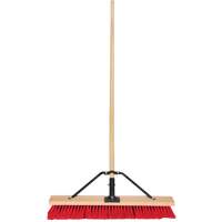 Balai-brosse &agrave; manche renforc&eacute;, 24", Moyen, Soies PVC - Produits d’entretien RMP 