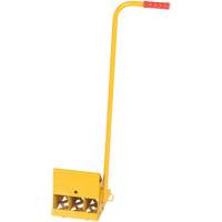 Cale de roue avec poign&eacute;e ergonomique, Acier, Jaune, 8" la x 10-3/4" p x 9-1/8" h - Vestil FAB-11-ERGO