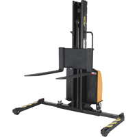 Gerbeur motoris&eacute; avec m&acirc;t &eacute;troit, Fonctionnement &eacute;lectrique, Capacit&eacute; 1500 lb, Lev&eacute;e max 63" - Vestil SLNM15-63-AA