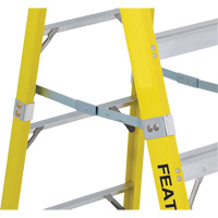Escabeaux industriels robustes (s&eacute;rie 6400), 4', Fibre de verre, Capacit&eacute; 300 lb, Type 1A - Featherlite 6404