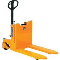 Basculeurs ergonomiques pour palettes, Bascule 90°, Capacit&eacute;e 2200 lb, 51-2/3" lo x 21-1/2" la x 44-1/4" h - Wesco 272950