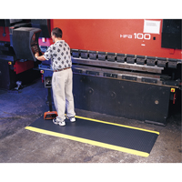 Ultrasoft No. 414 Mats, Diamond, 2' x 3' x 15/16", Black/Yellow, PVC Sponge - Wearwell 414.1516X2X3BYL