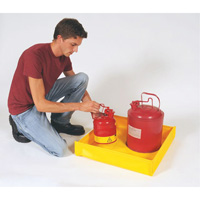 Flexible Ultra-Utility Tray&reg;, 12" L x 12" W x 4.8" H, 1.5 US Gal. Spill Capacity - Ultratech 1335