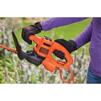 Taille-haie, 17", &eacute;lectrique - Black & Decker BEHT150