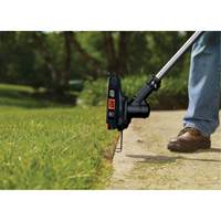 Trousse de coupe-bordure sans fil Max*, 13", &agrave; pile, 40 V - Black & Decker LST136