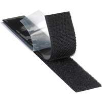 Attache r&eacute;sistant aux plastifiants, Boucle, 50 vg x 2", Adh&eacute;sif, Noir - 3M SJ3523-2X50