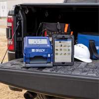&eacute;tiqueteuse de bureau industrielle portable i4311 - identification des installations & s&eacute;curit&eacute;, 4 po/s - Brady i4311-WB-SFID