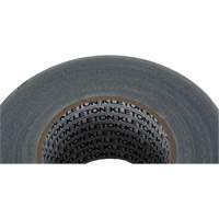 Ruban adh&eacute;sif de calibre industriel, 16,5 mils, 76,2 mm (3") x 32 m (105') - KLETON 