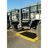 Standard DripPillow Berms With Pad, 3 US gal. Capacity, 4.5' W x 2' L x 1" H - Enpac 5670-YE