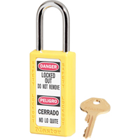 Cadenas de s&eacute;curit&eacute; Zenex 411, Jaune, Cl&eacute;s diff&eacute;rentes, Thermoplastique, Largeur de 1-1/2" - Master Lock 411YLW