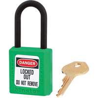 Cadenas de s&eacute;curit&eacute; Zenex 406, Vert, Cl&eacute;s identiques, Thermoplastique, Largeur de 1-1/2" - Master Lock 406KAS6GRN