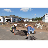 Protecteurs de canaux d'&eacute;gouts pluviaux Ultra-Drain Guards, Huile & s&eacute;diments, 48" lo x 36" la - Ultratech 9217