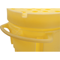 Premium Spill Kit, Oil Only, Overpack/Salvage Drum, 95 US gal. Absorbancy - Zenith Safety Products 