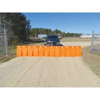 Barri&egrave;res de circulation, Rempli d'eau, 62,25 lo x 24" h, Orange - Diversified Plastics Inc. TB-5-10