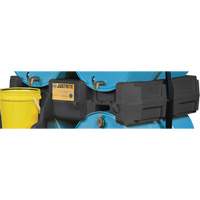 Porte-barils &agrave; empiler pour gestion de la distribution EcoPolyBlend, 46" lo x 48" la x 12" ha - Justrite 28669