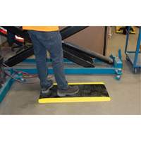 Anti-Fatigue Matting, Diamond, 1-2/3' x 3-1/4' x 3/4", Black/Yellow, Polyurethane - Zenith Safety Products 