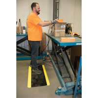 Anti-Fatigue Matting, Diamond, 1-2/3' x 3-1/4' x 3/4", Black/Yellow, Polyurethane - Zenith Safety Products 