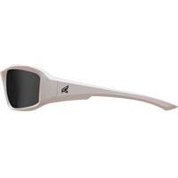 Lunettes de s&eacute;curit&eacute; Brazeau, Lentille Fum&eacute;e, Anti-&eacute;gratignures, ANSI Z87+/MCEPS GL-PD 10-12/R&eacute;pond ou surpasse la norme CSA Z94.3 - Edge Safety Eyewear XB146.
