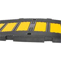 Middle Speed Hump, Rubber, 2' L x 8" W x 1-1/4" H - Zenith Safety Products 